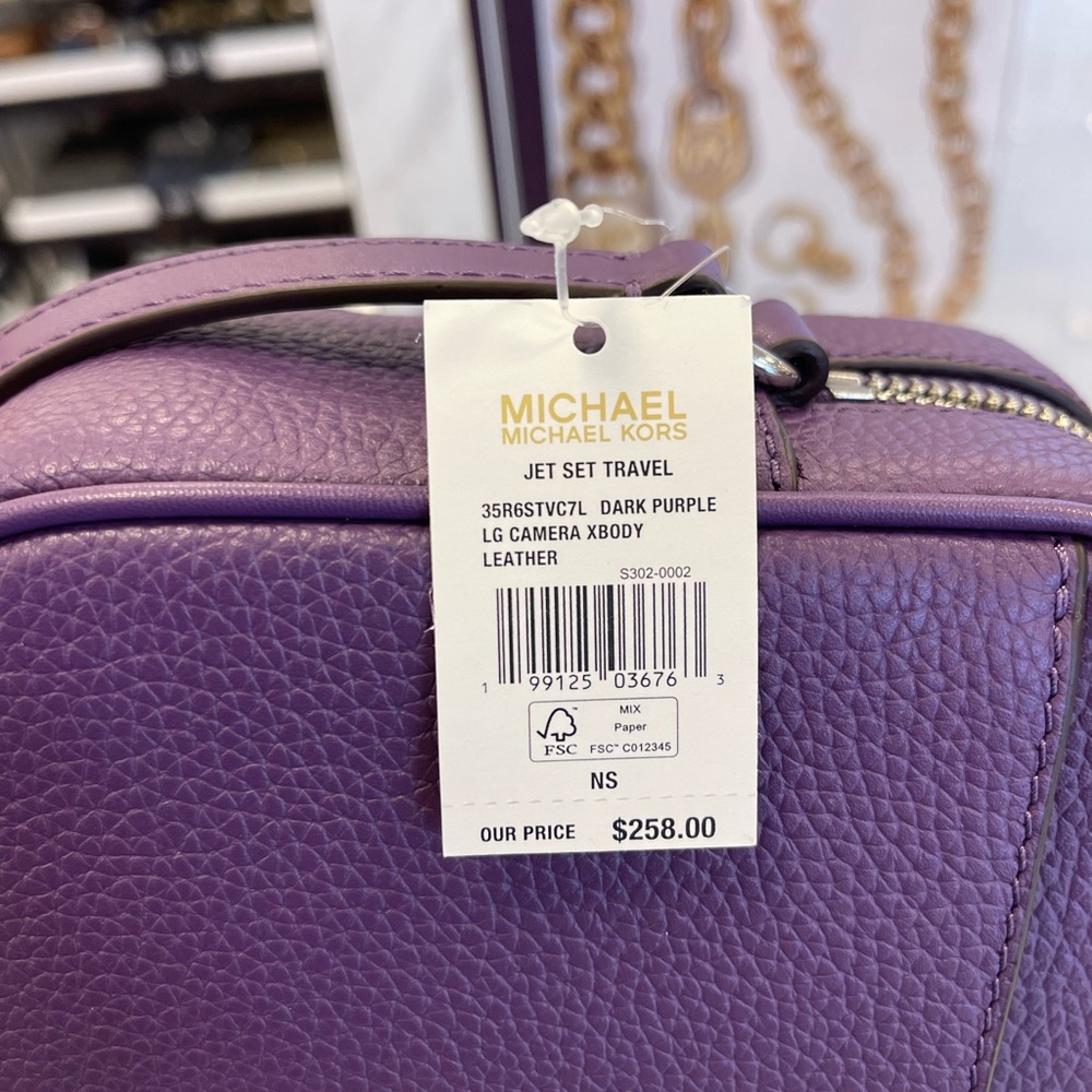 MICHAEL KORS Jet Set Pebbled Leather Camera Crossbody Bag
Dark Purple
NWT - Picture 2 of 16